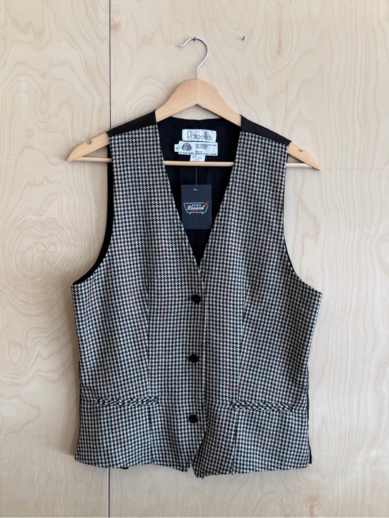 Rafaella Jackets & Blazers - Vintage Rafaella Houndstooth Button Vest in Black & White
